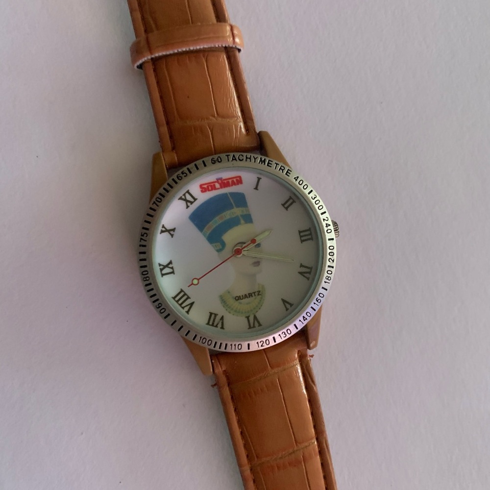 Watch - Picture 1 of 2